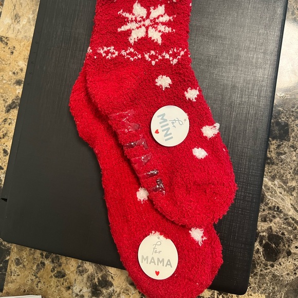 SAME DAY SHIP: Mother and daughter matching socks and scrunchies - Picture 2 of 4